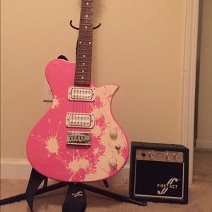 Pink First Act electric guitar !